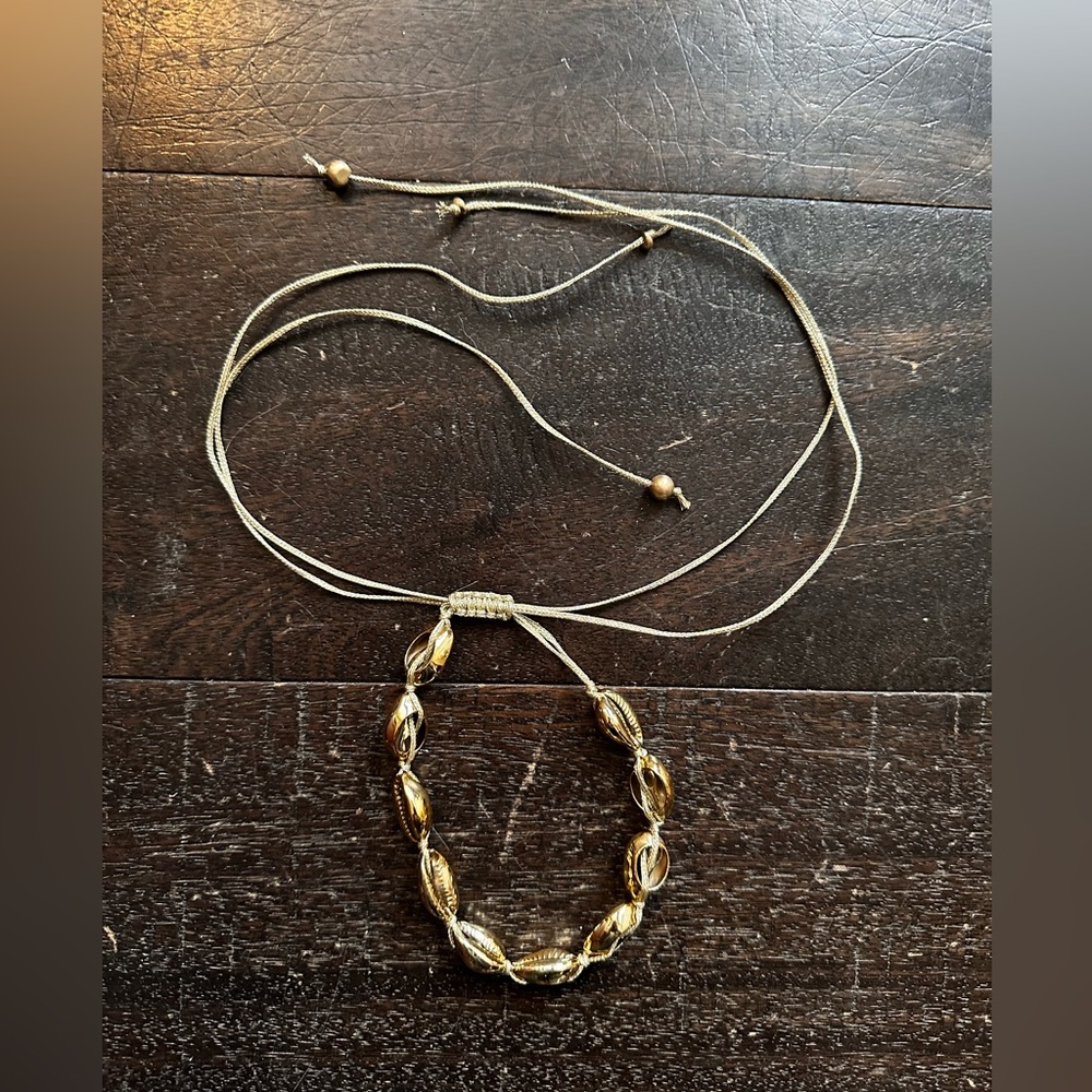 Adjustable Hold Puka Bead Necklace or Bracelet - Picture 4 of 4